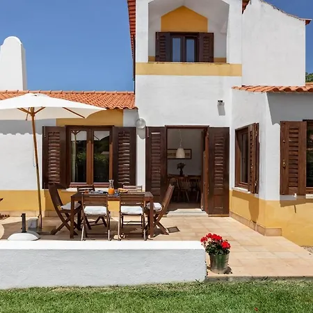 Guestready - Peaceful W/ Parking בית הארחה 3*