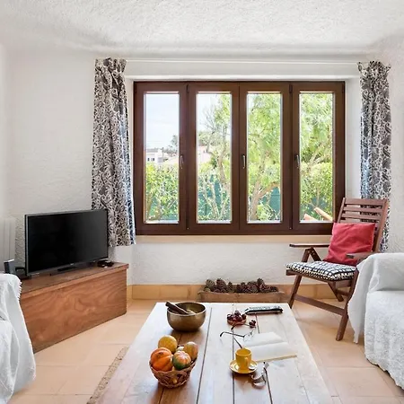 Guestready - Peaceful W/ Parking בית הארחה 3*