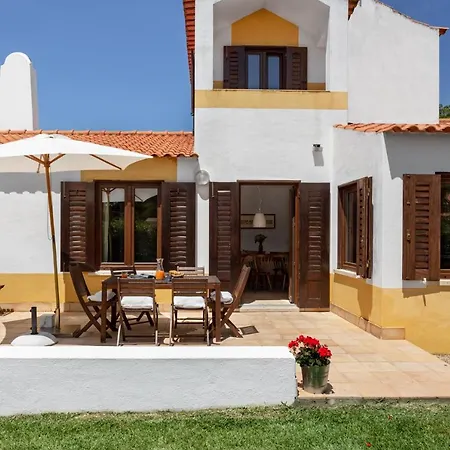 Hébergement de vacances Joivy 3-br With Terrace And Garden In Colares *