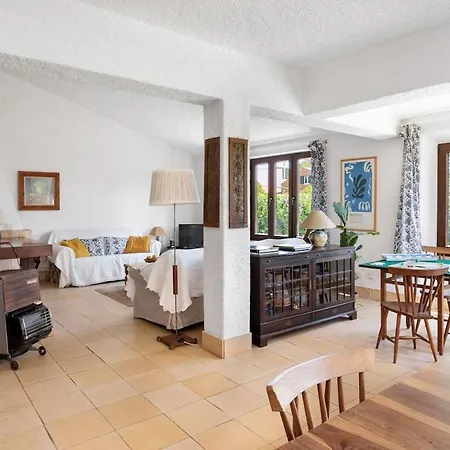 Гостевой дом Guestready - Peaceful Beach Villa W/ Parking Прая-даш-Масанш