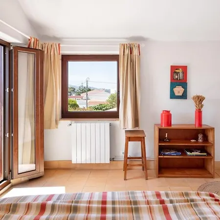 Konukevi Guestready - Peaceful W/ Parking 3*